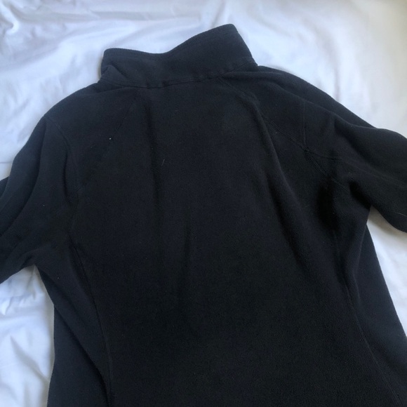 The North Face Fleece Pullover - Cozy Soft TNF Great Condition Preppy Top - Picture 3 of 3